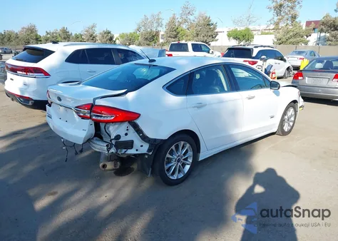 2017 Ford Fusion Energi Se Luxury из США, поврежденный, VIN 3FA6P0PU7HR208991